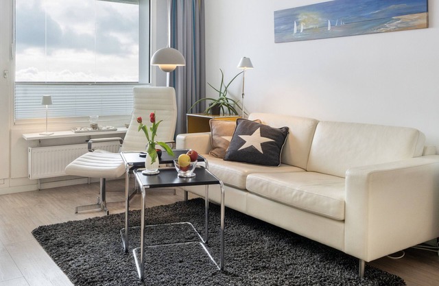Apartment 'Ostseeresidenz Damp - Ferienwohnung' with Sea View, Balcony and Wi-Fi