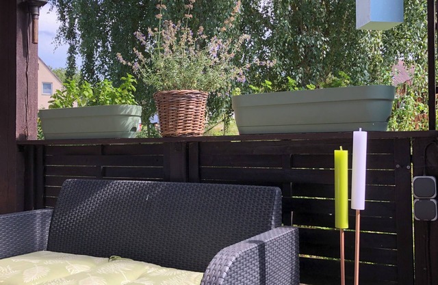 Apartment over 2 floors, with yard+garden+parking space, ideal f. Vacationers with child and/or cone