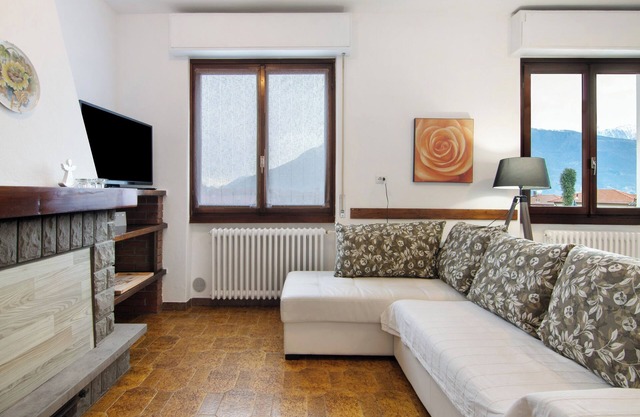 Apartment 'Palma’s House' with Lake View, Private Terrace and Wi-Fi