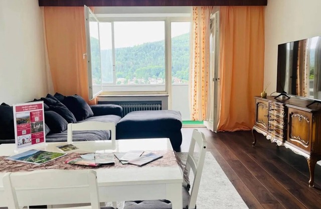 Apartment 'Panorama-Perle' with Mountain View, Balcony and Wi-Fi