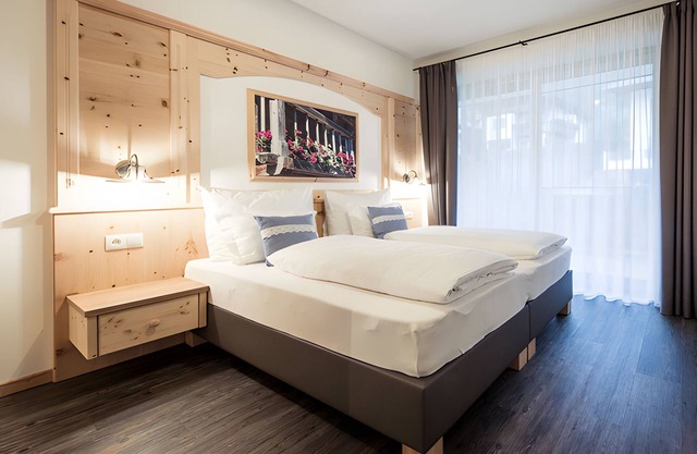 Apartment 'Panorama - Die Bauernsuite' with Mountain View, Shared Terrace and Wi-Fi