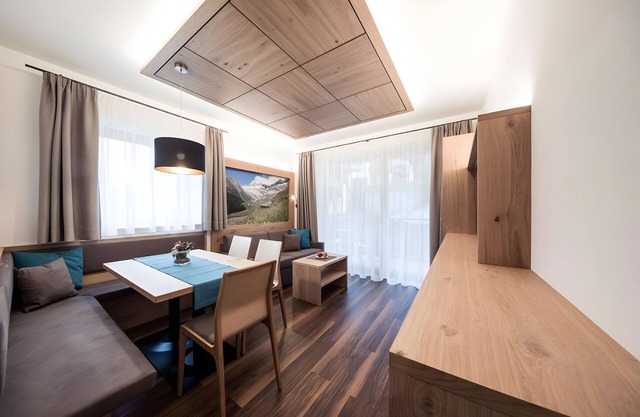 Apartment 'Panorama - Die Panoramasuite Lll' with Mountain View, Shared Terrace and Wi-Fi