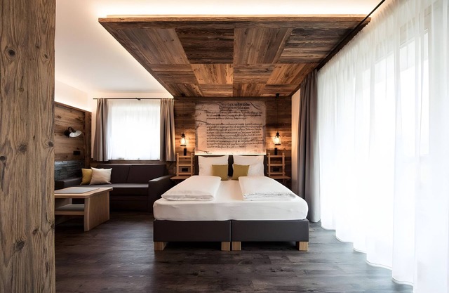 Apartment 'Panorama - Die Schmugglersuite Ll' with Mountain View, Shared Terrace and Wi-Fi