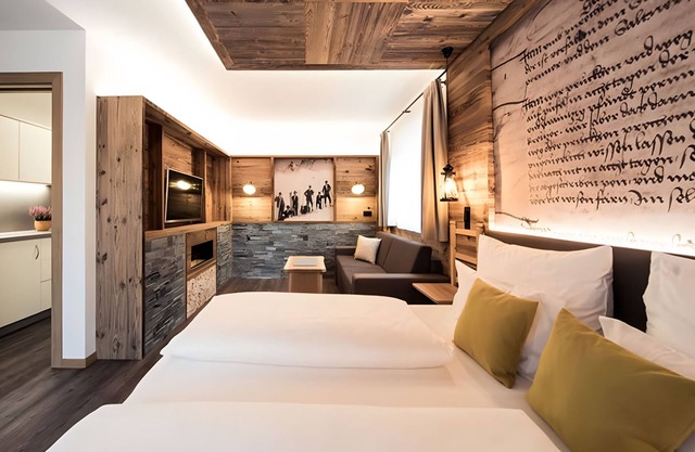 Apartment 'Panorama - Die Schmugglersuite' with Mountain View, Shared Terrace and Wi-Fi