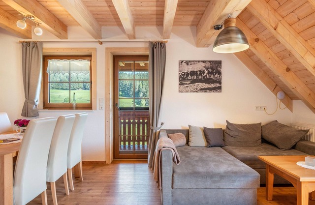 Apartment 'Panoramablick, 85qm' with Shared Terrace, Shared Garden and Wi-Fi