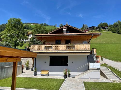 Apartment Panoramablick by Interhome