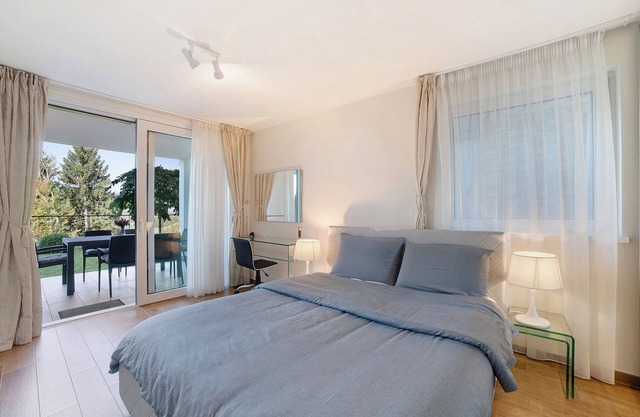 Apartment 'Panoramaresidence' with Mountain View, Garden & BBQ