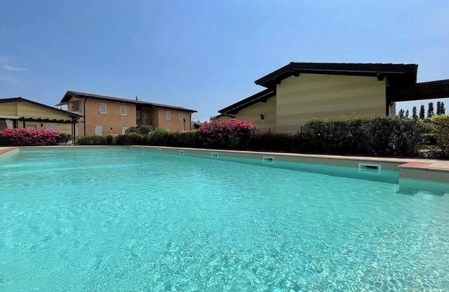 Apartment 'Paradise Home' with Shared Pool, Wi-Fi and Air Conditioning