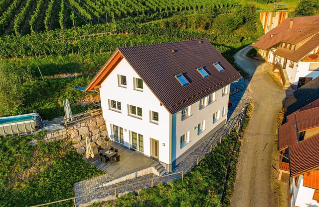 Apartment 'Paradieshof' with Private Terrace and Wi-Fi
