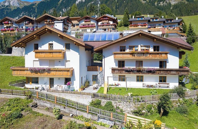 Apartment "Parigger Apt Lavendel" with Mountain View, Shared Garden & Wi-Fi