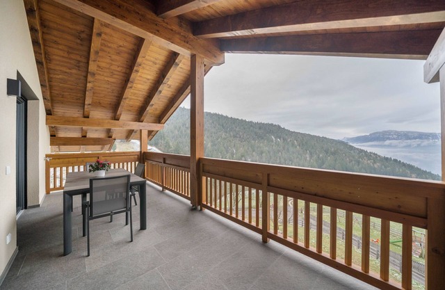 Apartment 'Parliflhof Apt Langfenn' with Mountain View, Shared Garden and Wi-Fi