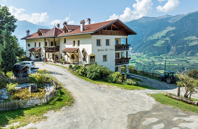 Apartment 'Patztauhof Tartscher Bühel' with Mountain View, Private Terrace and Wi-Fi