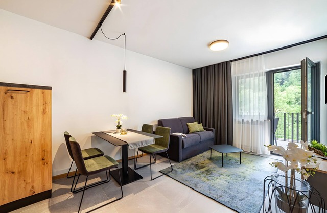 Apartment 'Pauli 4' with Mountain View, Shared Garden and Wi-Fi