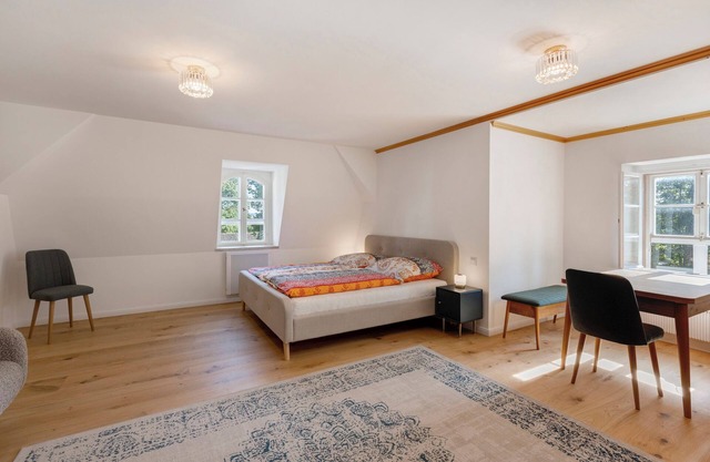 Apartment 'Pauline' with Shared Pool, Shared Terrace and Wi-Fi