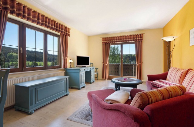 Apartment 'Pension Bergblick - Molchner Stolln' with Mountain View, Balcony and Wi-Fi