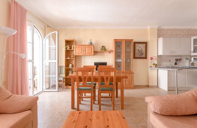 Apartment 'Planta Uno Valle De Abdalajis' with Mountain View, Private Terrace and Wi-Fi