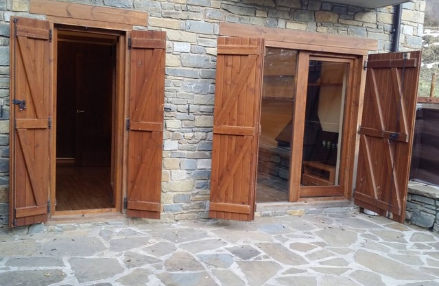 Apartment 'Planta Baja Con Terraza Boi Taull' with Mountain View, Private Terrace and Private Garden