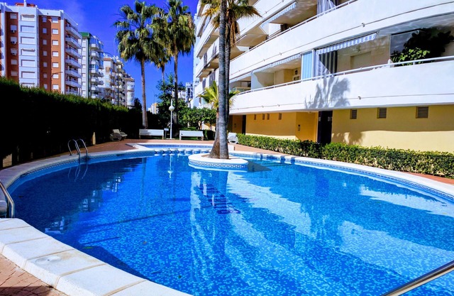 Apartment Playa Gandia-pool-air conditioning-Internet 100Mb-Only Families