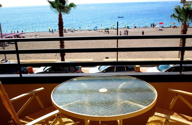 Apartment Polifemo at the beach with a sea view - Letojanni, Sicily