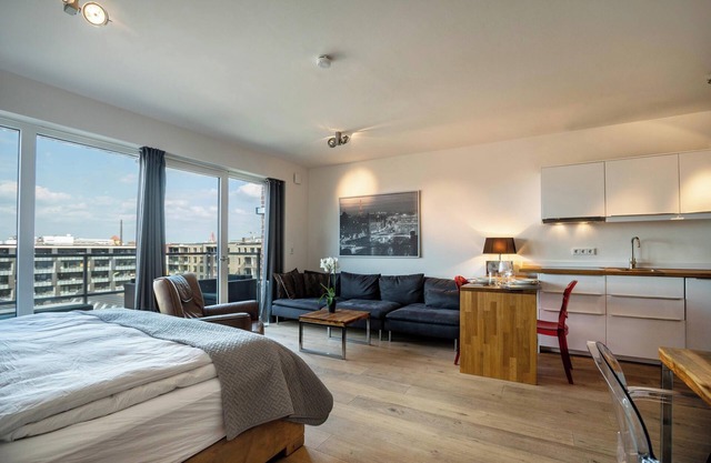 Apartment Portus 21 close to City Centre with Balcony & Wi-Fi incl. Linen and Towels