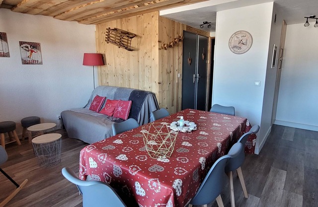 Apartment PRAZ DE LYS 6-8 people le VESINE