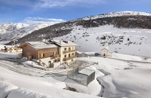 Apartment 'Presot' with Mountain View, Shared Garden & Wi-Fi