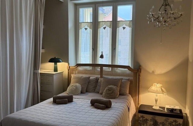 Apartment-Private Bathroom-Cavour