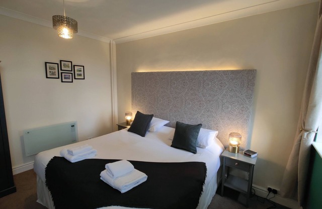 Apartment-Private Bathroom-Pennine