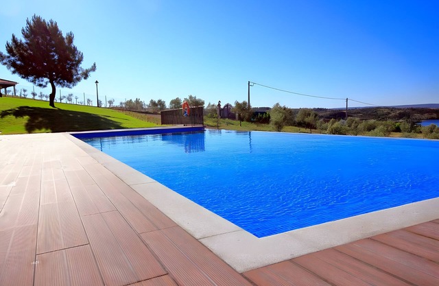 Apartment 'Monte Bela Vista - 9' with Lake View, Wi-Fi and Air Conditioning