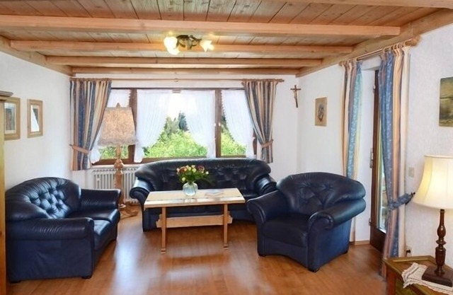Apartment Rauschberg 100 sqm, south-facing terrace, kitchen, 2 bedrooms and 1 living room, WLAN