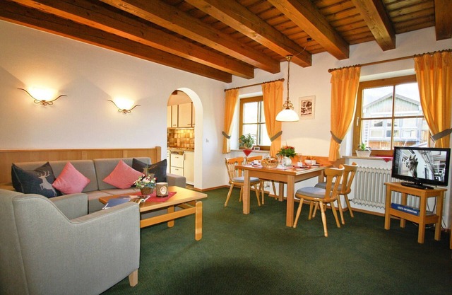 Apartment Rauschberg 55sqm, balcony, kitchen, 1 bedroom, 1 bed-sitting room