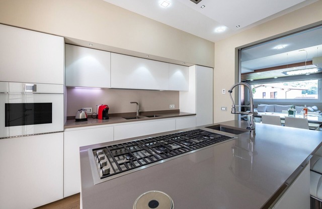 Apartment "Residenza Anna" with Wi-Fi, Garden & Terrace