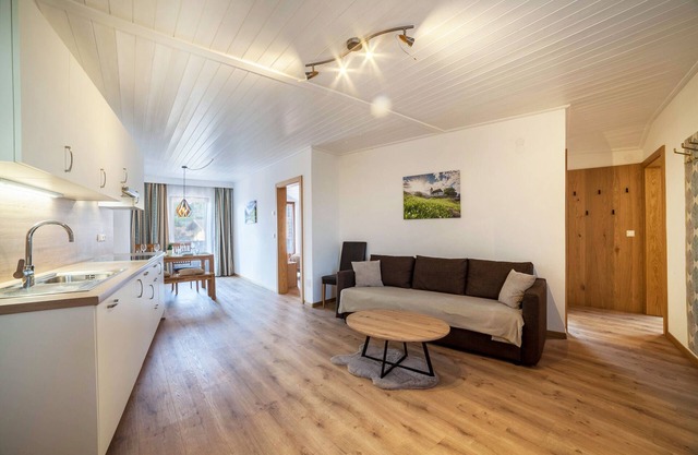Apartment 'Residence Alpina Family Nr 10' with Shared Pool, Balcony and Wi-Fi