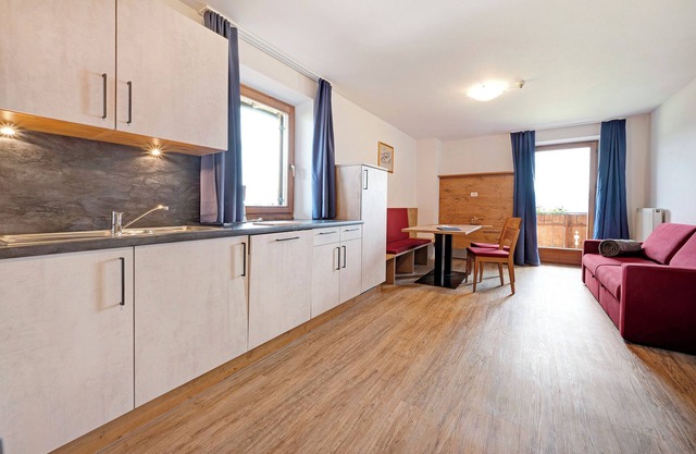 Apartment "Residence Condor Eidechsspitz" with Mountain View, Sauna & Garden