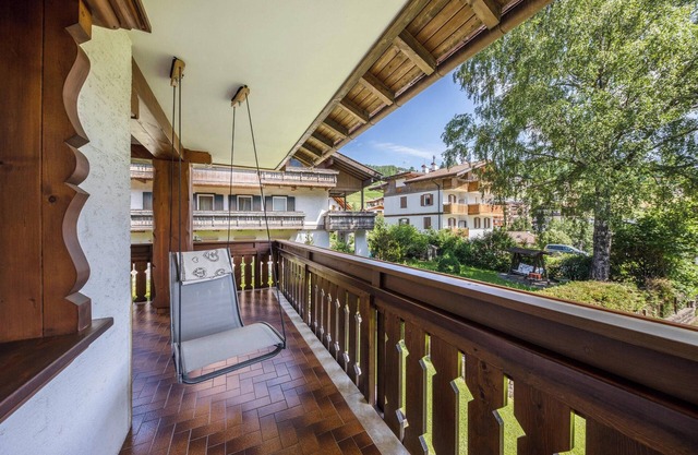 Apartment "Residence Lastè Catinaccio" with Mountain View, Wi-Fi, Garden & Balcony