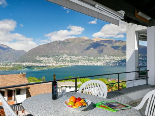 Apartment Residence Miralago - Utoring Apt- A8 by Interhome