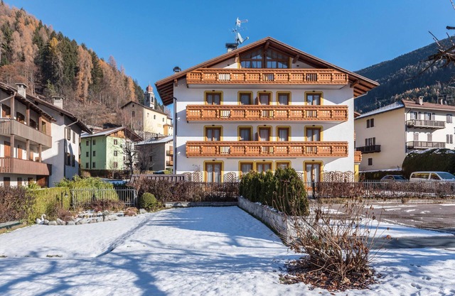 Apartment "Residence Park Imperator Bilocale" with Balcony, Garden & Mountain View