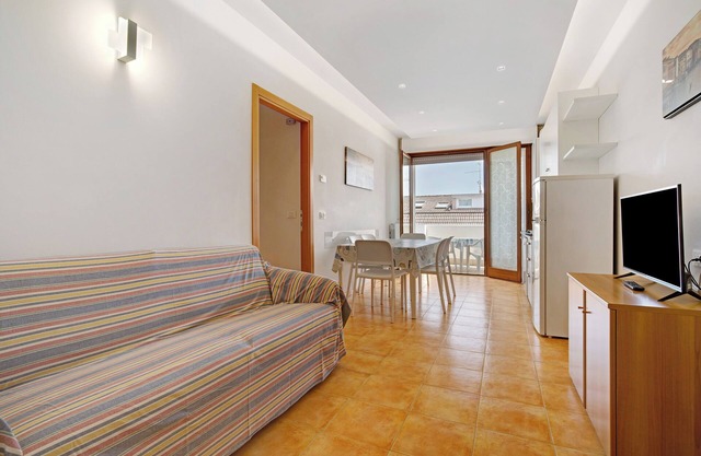 Apartment 'Residence Papaya A202' with Shared Pool and Private Terrace