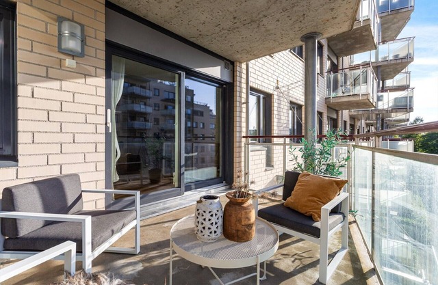 Apartment right next to Akerselva. Close to public transport