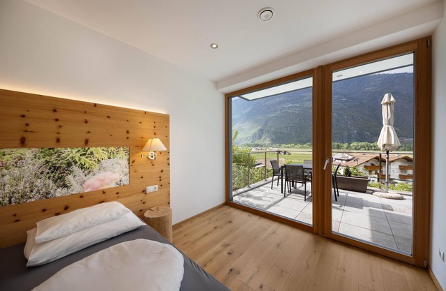 Apartment “Rivus Palus” with Mountain View, Pool, Terrace, Garden & Sauna
