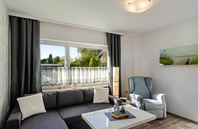 Apartment 'Robbe' with Private Terrace and Wi-Fi