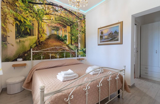 Apartment 'Romantica' with Shared Pool, Wi-Fi and Air Conditioning