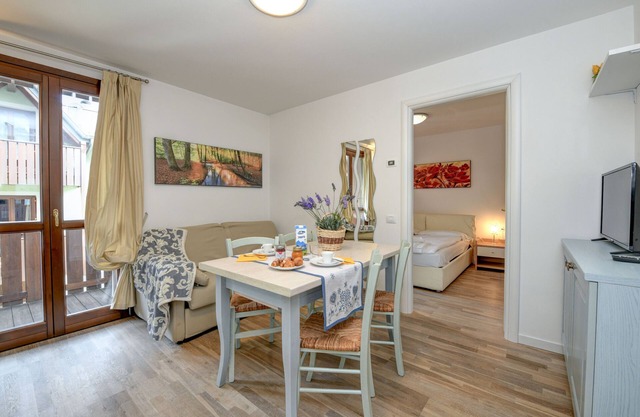Apartment 'Rosa delle Dolomiti Bilocale2' with Mountain View and Wi-Fi
