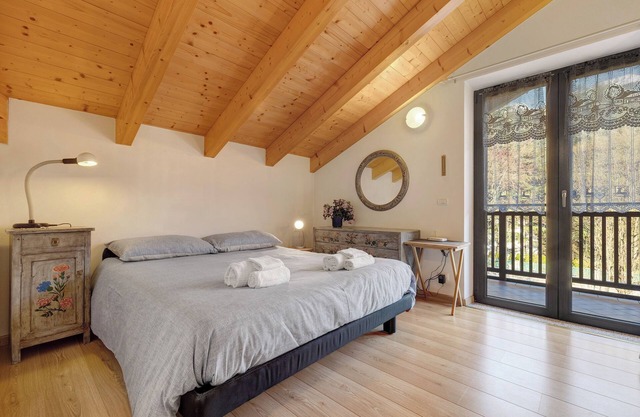 Apartment 'Rosy' with Mountain View, Balcony and Wi-Fi