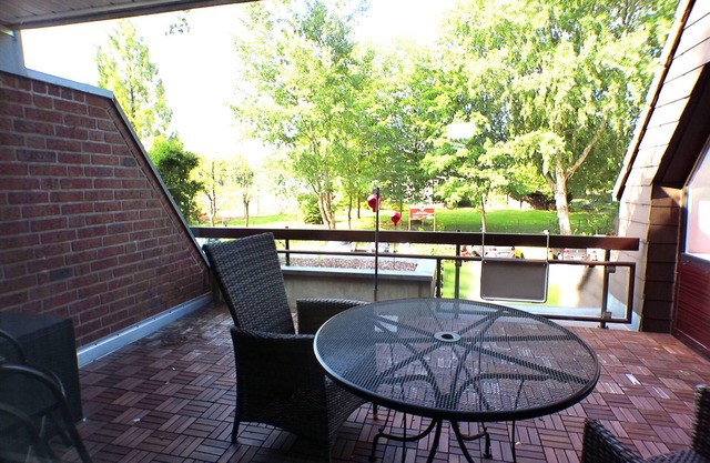 Apartment 'Rot-weiss' with Private Terrace and Wi-Fi