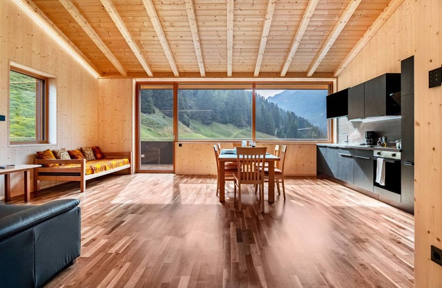 Apartment 'Rumwaldhof Enzian' with Mountain View, Shared Terrace and Wi-Fi