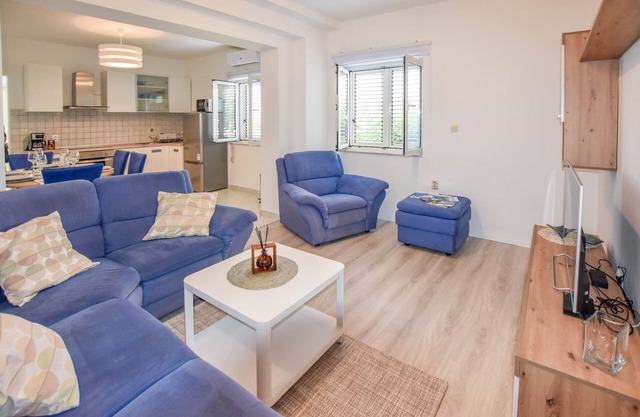 Apartment S and E (88581-A1) - Kali