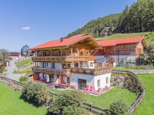 Apartment s' HimmelReich-2 by Interhome