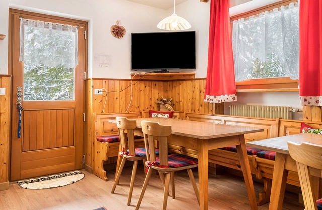 Apartment 'Samont Appartment 7' with Mountain View, Shared Terrace and Wi-Fi
