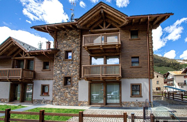 Apartment 'Sant'Antoni Plan' with Mountain View, Shared Terrace and Wi-Fi